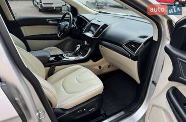 Внедорожник / Кроссовер Ford Edge 2017 в 