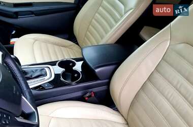 Внедорожник / Кроссовер Ford Edge 2016 в 