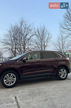 Позашляховик / Кросовер Ford Edge 2017 в 