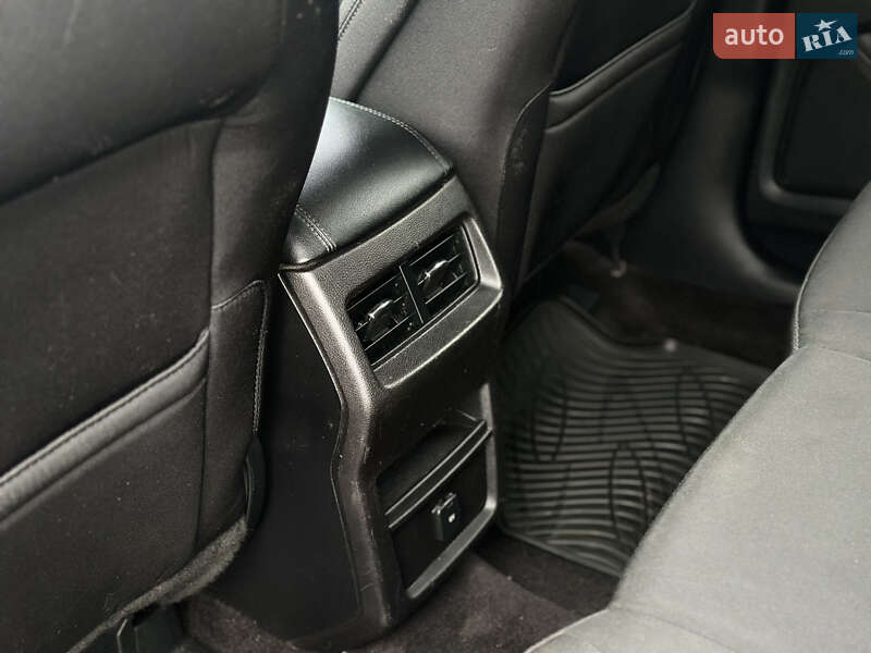 Внедорожник / Кроссовер Ford Edge 2016 в Киеве