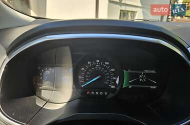 Внедорожник / Кроссовер Ford Edge 2017 в 