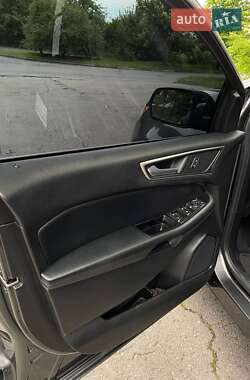 Внедорожник / Кроссовер Ford Edge 2015 в 