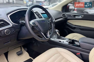 Внедорожник / Кроссовер Ford Edge 2016 в 