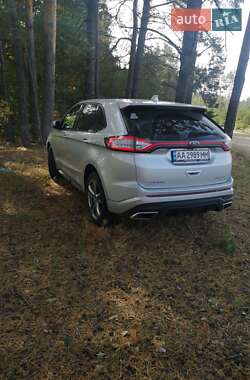 Позашляховик / Кросовер Ford Edge 2016 в 