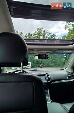 Внедорожник / Кроссовер Ford Edge 2018 в 