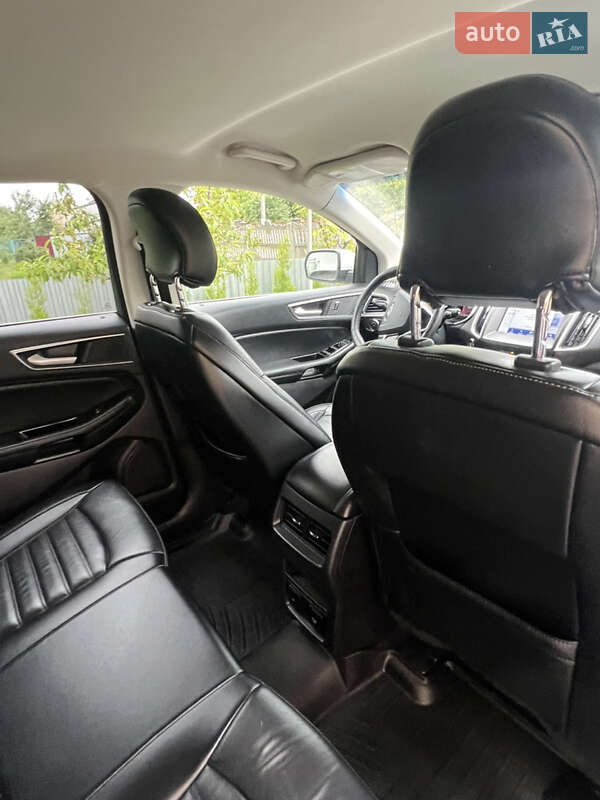 Внедорожник / Кроссовер Ford Edge 2016 в Дубно