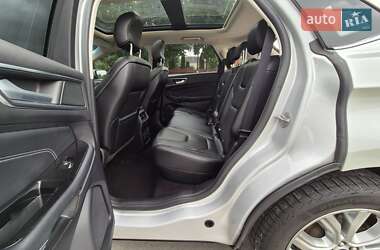 Внедорожник / Кроссовер Ford Edge 2019 в 