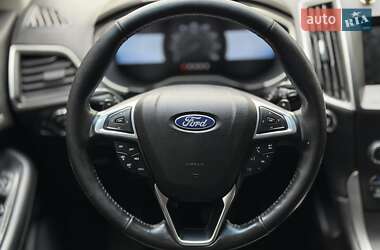 Внедорожник / Кроссовер Ford Edge 2015 в 