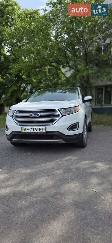 Внедорожник / Кроссовер Ford Edge 2017 в 