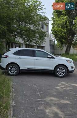 Внедорожник / Кроссовер Ford Edge 2017 в 