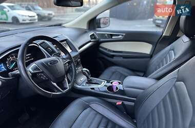 Позашляховик / Кросовер Ford Edge 2015 в 