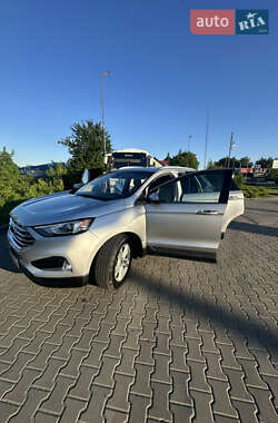 Внедорожник / Кроссовер Ford Edge 2019 в 
