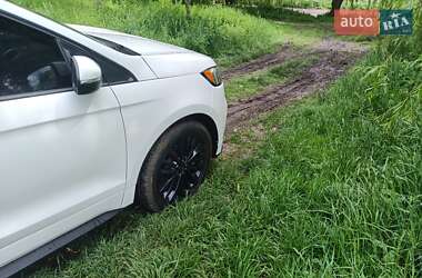 Внедорожник / Кроссовер Ford Edge 2021 в 