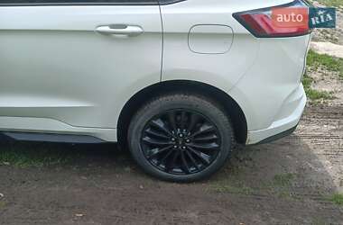 Внедорожник / Кроссовер Ford Edge 2021 в 