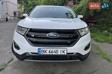 Позашляховик / Кросовер Ford Edge 2018 в 