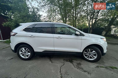 Позашляховик / Кросовер Ford Edge 2018 в 