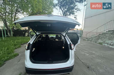 Позашляховик / Кросовер Ford Edge 2018 в 