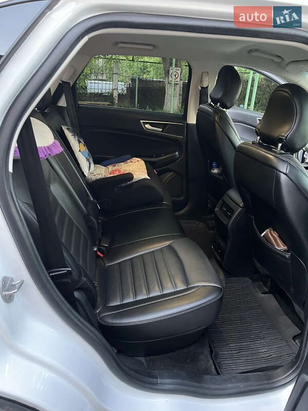 Внедорожник / Кроссовер Ford Edge 2018 в Ровно