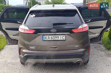 Внедорожник / Кроссовер Ford Edge 2018 в 