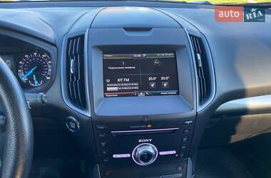 Внедорожник / Кроссовер Ford Edge 2015 в 