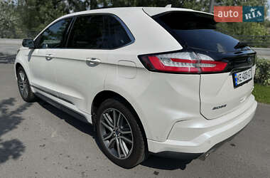 Внедорожник / Кроссовер Ford Edge 2018 в 
