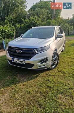 Позашляховик / Кросовер Ford Edge 2016 в 
