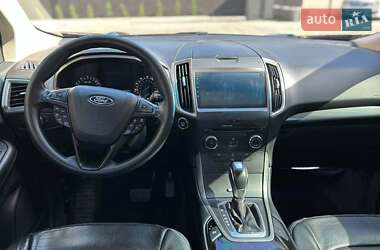 Внедорожник / Кроссовер Ford Edge 2016 в 