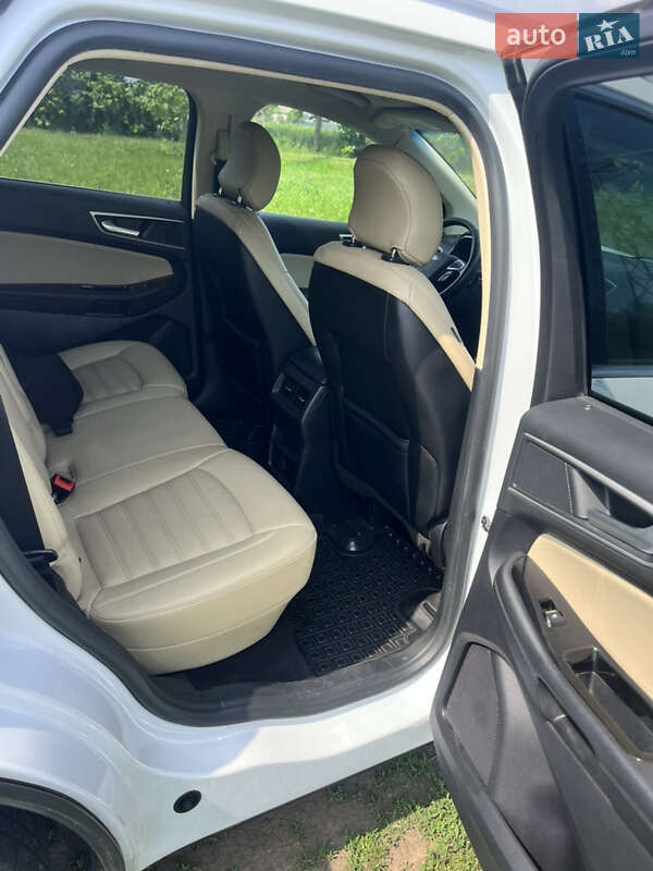 Позашляховик / Кросовер Ford Edge 2019 в Черкасах