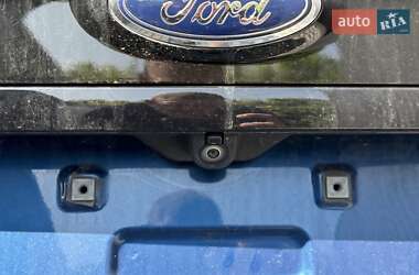Позашляховик / Кросовер Ford Edge 2020 в 