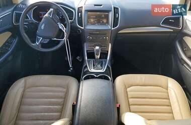 Внедорожник / Кроссовер Ford Edge 2015 в 