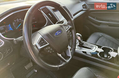 Внедорожник / Кроссовер Ford Edge 2016 в 