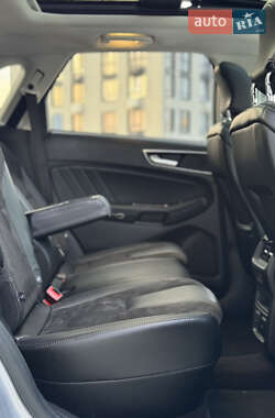 Внедорожник / Кроссовер Ford Edge 2015 в 