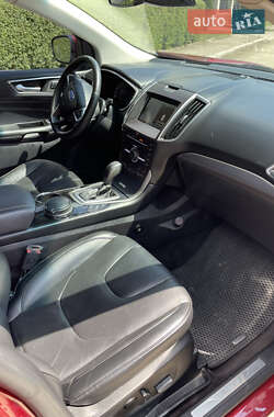 Внедорожник / Кроссовер Ford Edge 2016 в 