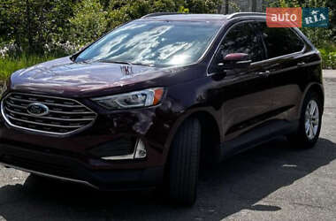 Позашляховик / Кросовер Ford Edge 2019 в 