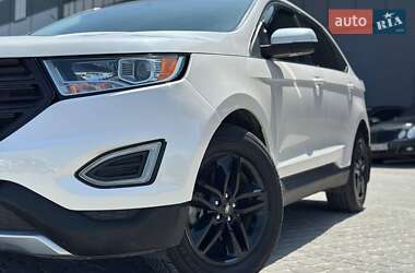 Позашляховик / Кросовер Ford Edge 2018 в 