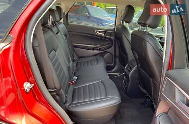 Позашляховик / Кросовер Ford Edge 2021 в 