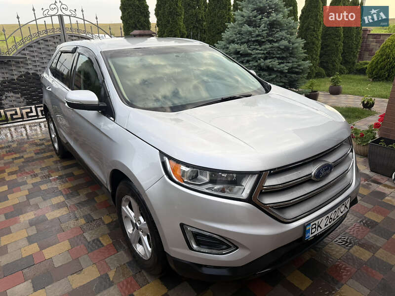 Внедорожник / Кроссовер Ford Edge 2016 в Ровно
