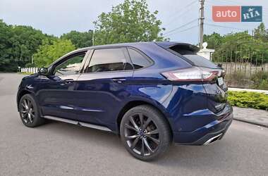 Внедорожник / Кроссовер Ford Edge 2016 в 