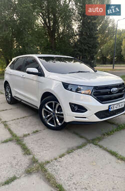 Внедорожник / Кроссовер Ford Edge 2017 в 