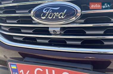 Внедорожник / Кроссовер Ford Edge 2020 в 