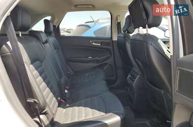 Позашляховик / Кросовер Ford Edge 2016 в 
