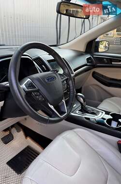 Внедорожник / Кроссовер Ford Edge 2015 в 