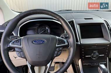 Внедорожник / Кроссовер Ford Edge 2015 в 