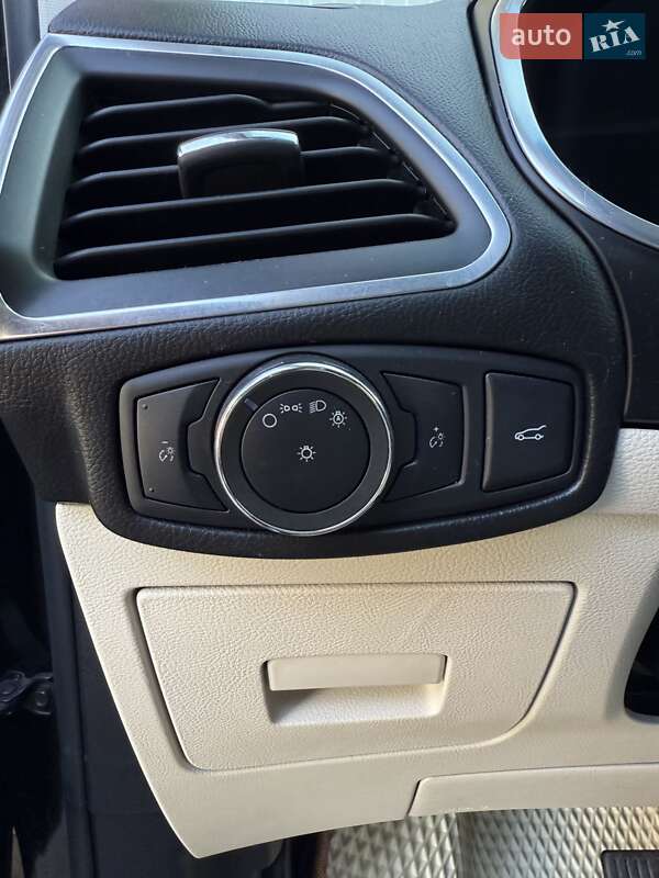 Внедорожник / Кроссовер Ford Edge 2015 в Запорожье