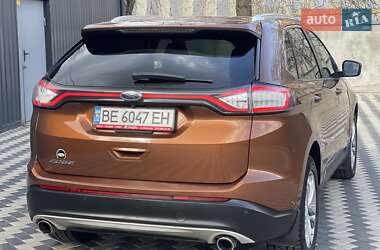 Позашляховик / Кросовер Ford Edge 2016 в 