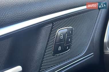 Позашляховик / Кросовер Ford Edge 2016 в 