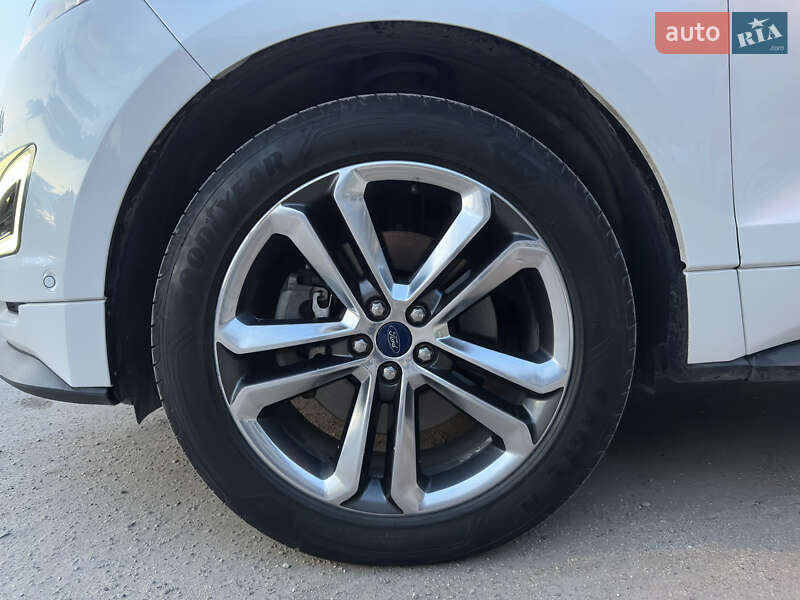 Внедорожник / Кроссовер Ford Edge 2016 в Тернополе