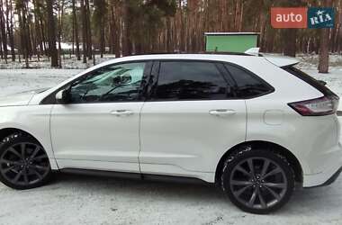 Внедорожник / Кроссовер Ford Edge 2015 в 
