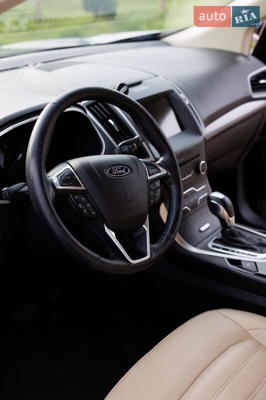 Внедорожник / Кроссовер Ford Edge 2016 в Чернигове