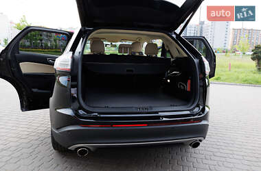 Внедорожник / Кроссовер Ford Edge 2016 в 